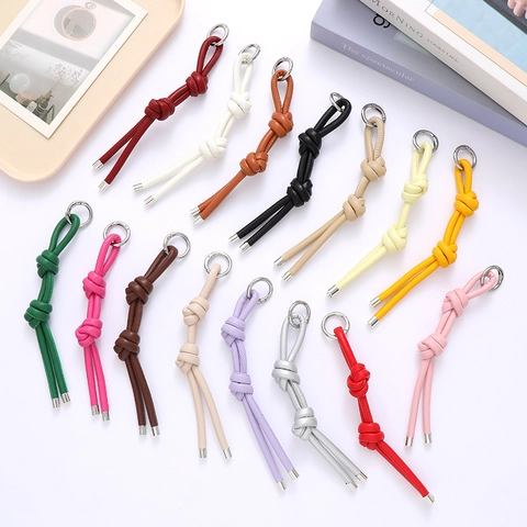 DIY Kunstleder Geflochtener Knoten Schlüsselanhänger Bonbonfarbe Mode Taschenanhänger Legierungsring Schlüsselanhänger Damen Schmuck
