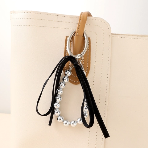 Portachiavi con Fiocco in Nastro con Perline UV Argento in Stile Coreano per Donna Elegante Ciondolo a Fiocco in Velluto Satinato Accessorio
