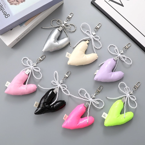 Fashion PU Leather Heart Shaped Keychain With Artificial Pearl Bowknot Pendant Sweet Cool Style Bag Charm For Women Gift