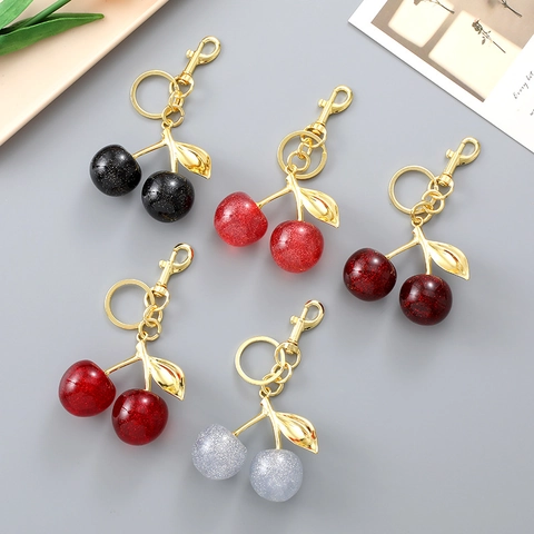 Crystal Cherry Keychain Pendant With Gold Alloy Leaf Glitter Resin Fruit Bag Charm For Women Versatile Fashion Key Ring