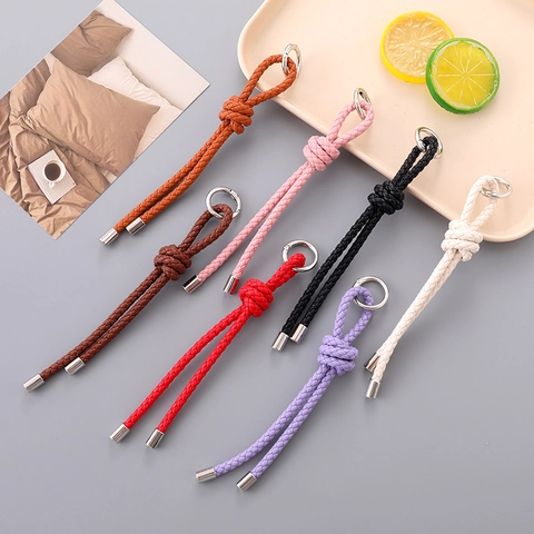 Handgefertigter Geflochtener Kunstleder Schlüsselanhänger Minimalistischer Auto Schlüsselring Taschenanhänger Modisches Band Zubehör