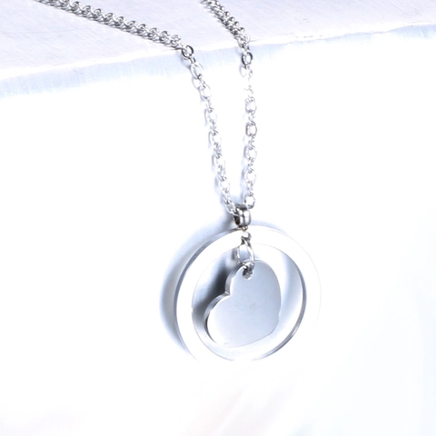 Minimalistische Roestvrijstalen Ronde Holle Cirkel Hart Hanger Ketting Voor Vrouwen Initiële Letter Stijl Mode Sieraden Cadeau