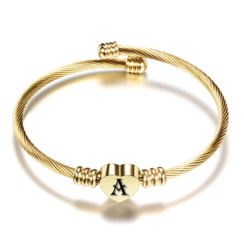 Initial Letter Hart Bedel Roestvrij Staal Kabeldraad Armband 18K Verguld Gepersonaliseerde Initial Armband voor Vrouwen