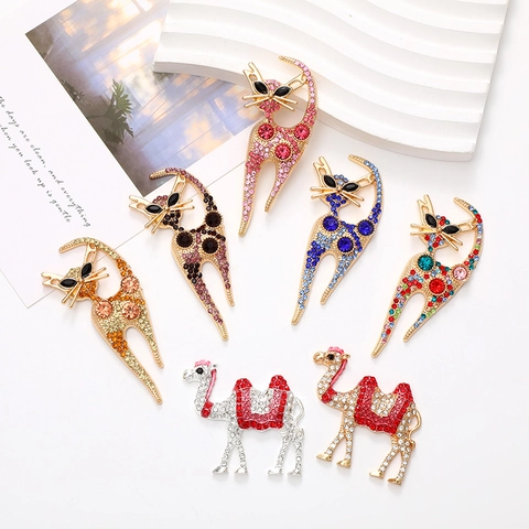 Ciondoli per Scarpe Gatto Cammello con Strass Lega di Zinco Decorazione Motivo Animale per Clogs Gioielli Fai da Te