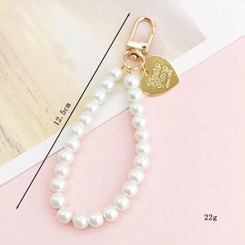 Porte-clés Pendentif Coeur Étoile en Perle Artificielle à la Mode Charme de Sac en Perle d'Alliage pour Femmes Accessoire de Bijoux DIY