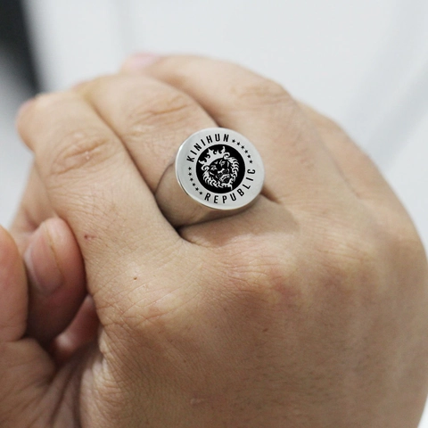 Vintage 304 Stainless Steel Lion Head Crown Signet Ring For Men Engraved KINIHUN REPUBLIC Round Band Biker Jewelry Gift