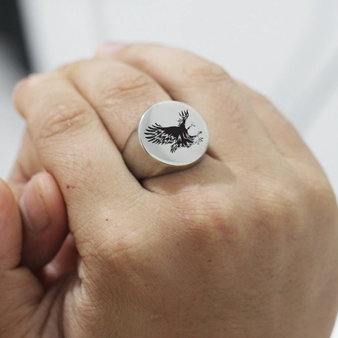 Vintage Punk 304 Stainless Steel Eagle Signet Ring For Men Laser Engraved Retro Gold Silver Polished Band Ring Jewelry Gift