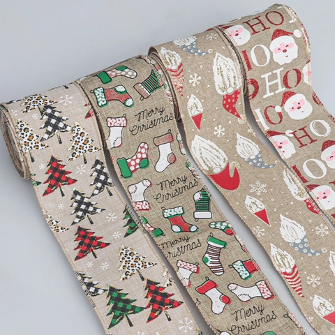 Ruban de Noël à Bord Filaire 6.5cm de Large Aspect Lin avec Motifs Gnomes Père Noël Sapin pour Noeuds DIY Emballage Déco