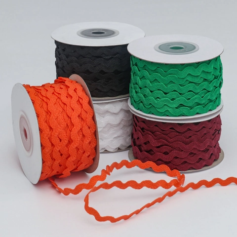 Nastro Ondulato Ric Rac in Poliestere per Cucito Fai-da-te Artigianato Confezioni Regalo Decorazione Scrapbooking Multicolore