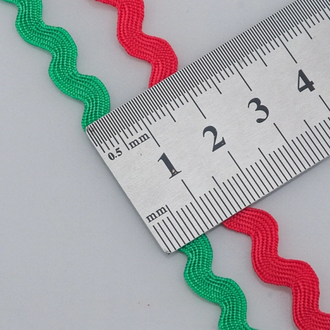 Nastro Ondulato Ric Rac in Poliestere per Cucito Fai-da-te Artigianato Confezioni Regalo Decorazione Scrapbooking Multicolore