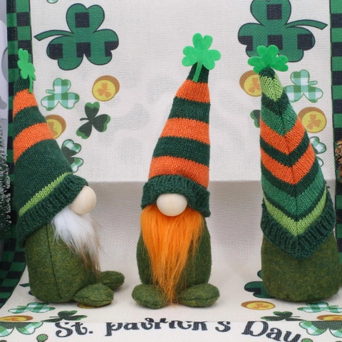 Gnome en Peluche Saint-Patrick Chapeau Tricoté Rayé Trèfle Tomte Décoration de Table Maison Vert Poupée Nain Suédois Ornements
