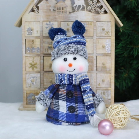 Bambola di Peluche a Forma di Pupazzo di Neve Natalizio a Quadri Blu e Bianchi Simpatico Ornamento per Decorazione Natalizia