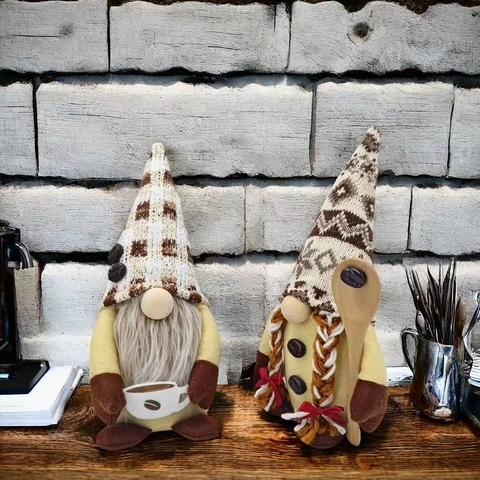 Gnomi di Caffè Nordici in Peluche Ornamenti in Stoffa Plastica Cappello a Maglia Cucchiaio di Legno Decorazione per Casa Bar