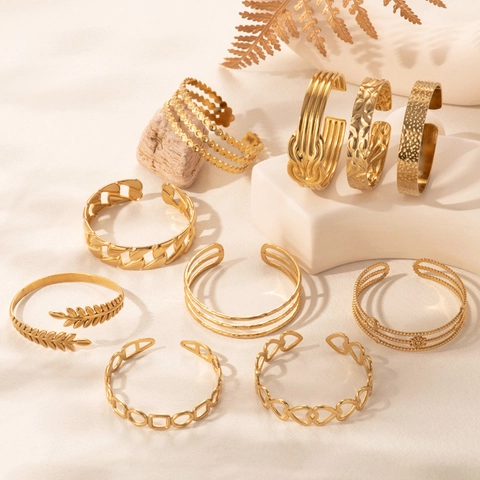 Moda Placcato Oro Acciaio Inossidabile Bracciale Rigido Aperto Per Donna Cuore Foglia Martellato Bracciale Regolabile Gioielli