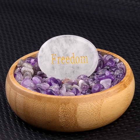 Pietra di Cristallo Bianco Naturale Freedom Incisa Pietra Palmare Ovale Lucidata Per Meditazione Casa Regalo