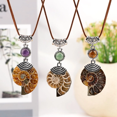 Natürliches Ammonitenfossil Anhänger Halskette Legierung Eingelegt Halbedelstein Heilkristall Vintage Bohemien Schmuck Für Damen