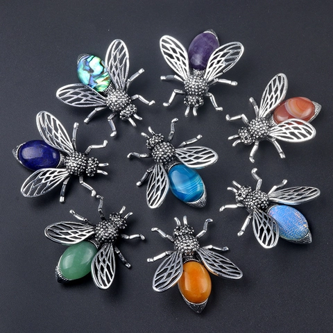 Vintage Alloy Honey Bee Brooch Pendant For Women Hollow Wings Inlaid Agate Crystal Semi Precious Stone Retro Jewelry Accessory