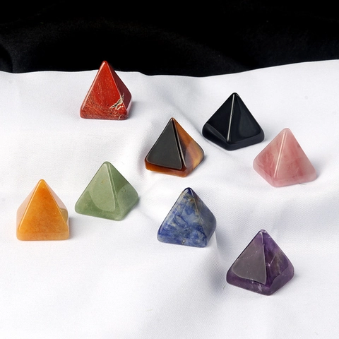 Natuurlijk Kristal Healing Piramide Steen Amethist Rozenkwarts Tijgeroog Home Decor Ornament Bureau Meditatie Energie Steen