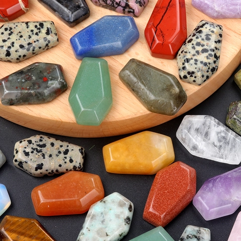 Natural Crystal Agate Coffin Shape Gemstone Mini Ornaments Halloween Decorative Polished Pocket Stone Gothic Meditation Decor