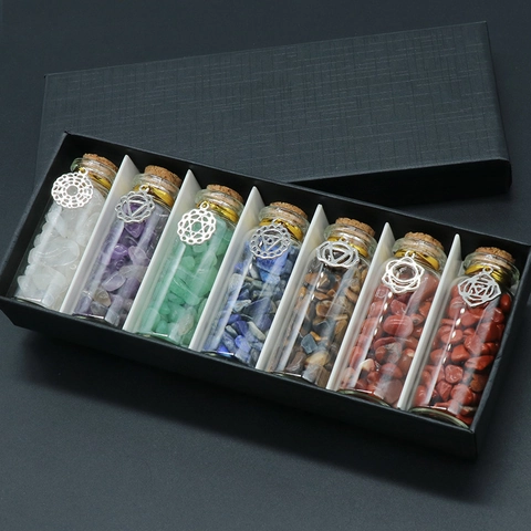 Set di 7 Pietre di Cristallo Naturale Chakra Bottiglie dei Desideri Con Simboli in Metallo Yoga Meditazione Casa Regalo