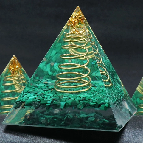 Malachit Orgon Pyramide Heilkristall Energie Turm Mit Kupferspule Goldfolie Harz Stein Pyramide Schreibtisch Dekoration