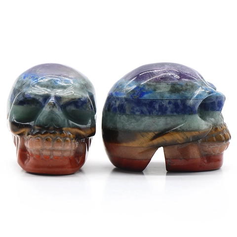 Natürlicher Regenbogen Kristall Totenkopf Schnitzerei Handpolierter 7 Chakra Stein Skelett Kopf Halloween Deko Ornament