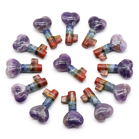 Colgante de Llave de Corazón de Piedra Natural Siete Chakras Cristal Sanación Amatista Llave de Forma de Corazón para Meditación Yoga