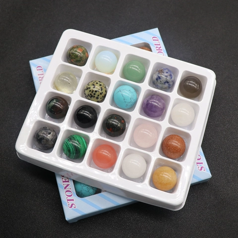 Sphères en Pierre de Cristal Naturel Orbes de Pierres Fines Polies pour la Décoration Intérieure Guérison Méditation Couleurs Mixtes Reiki Ornement de Balle Minérale