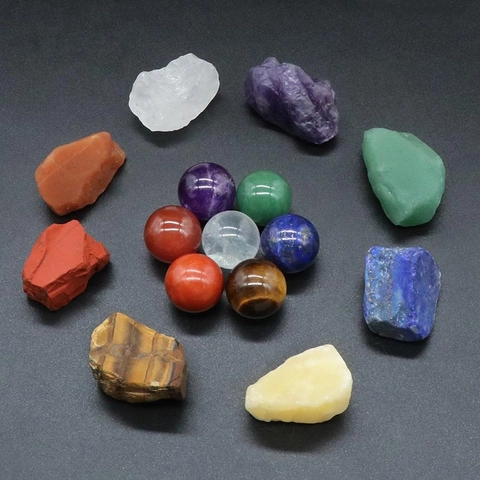 Coffret Cadeau Pierres de Cristal de Guérison Naturelles Chakra Pierres Brutes Sphères Polies Méditation Noël Cadeau