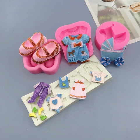 Stampo in Silicone a Forma di Vestiti per Neonati Scarpe Passeggino per Decorazione Torte Fondente Cioccolato Argilla Resina