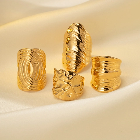Titanstahl Offener Ring Vergoldet Unregelmäßige Hammerschlag Textur Breites Band Retro Verstellbar Modeschmuck Unisex