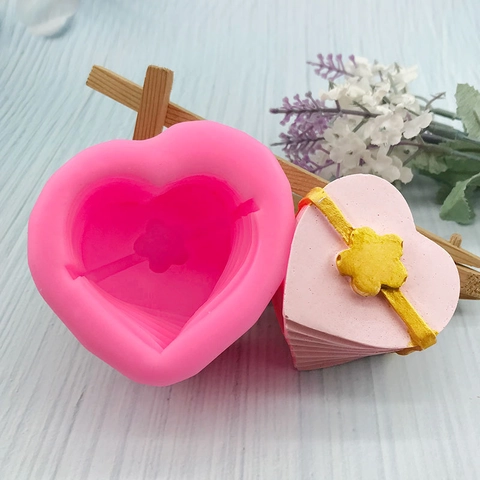 3D Relief Heart Flower Silicone Cake Mold Chocolate Fondant Candy Baking Tool For DIY Soap Candle Gypsum Decor Pink Silicone Mold