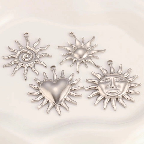 304 Stainless Steel Sun Face Heart Pendant For DIY Jewelry Making Findings Vintage Bohemian Gold Silver Charm Gift