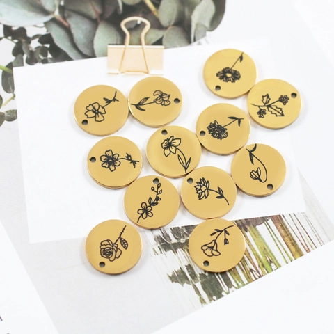 Stainless Steel Birth Flower Round Pendant Gold Plated Monthly Floral Coin Tag For DIY Jewelry Necklace Birthday Gift For Women