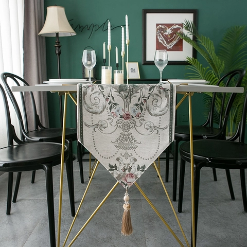 European Vintage Polyester Chenille Jacquard Table Runner With Tassels Floral Scroll Pattern Home Decor Table Runner Cloth