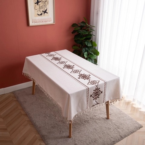 Nappe Rectangulaire en Mélange de Polyester Broderie Motif Nuage de Chance Avec Franges Pour Table à Manger Maison