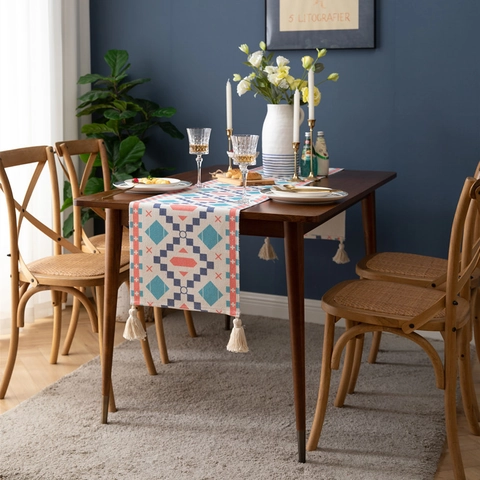Runner da Tavola in Cotone Intrecciato Bohemian Motivo Geometrico a Rombi Con Nappine per Tavolo da Pranzo Casa Nordic