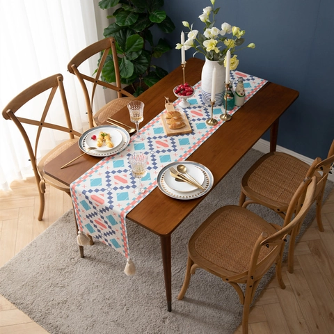 Runner da Tavola in Cotone Intrecciato Bohemian Motivo Geometrico a Rombi Con Nappine per Tavolo da Pranzo Casa Nordic