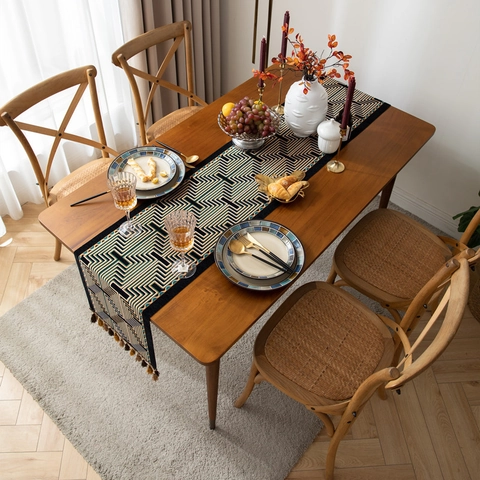 Chemin de Table Rétro Américain Polyester Jacquard Motif Labyrinthe Géométrique Avec Glands pour Table à Manger Décor