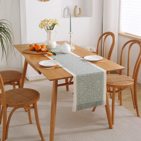 American Style Polyester Jacquard Table Runner With Hand Woven Tassels Nordic Geometric Reindeer Dining Table Runner Home Decor