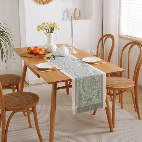 American Style Polyester Jacquard Table Runner With Hand Woven Tassels Nordic Geometric Reindeer Dining Table Runner Home Decor