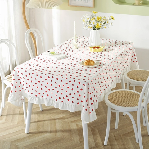 Nappe en Coton Frais Imprimé Fraise Avec Bord à Volants et Franges à Pompons Blancs Pour Maison Pique-Nique Décor