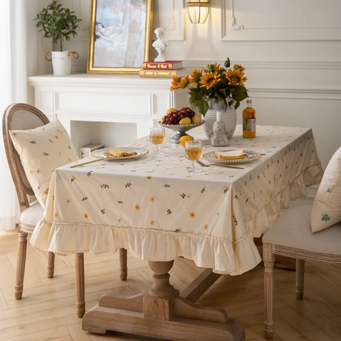 French Vintage Cotton Embroidered Floral Tablecloth with Romantic Ruffled Edge Pastoral Style Daisy Pattern Dining Table Cover Home Decor