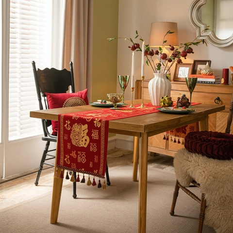 Traditionell Polyester Tischläufer Mit Fu-Zeichen Und Quasten Für Home Dining Dekor Rot Gold Glücksmuster