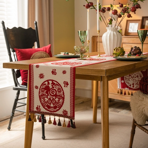 Traditionell Polyester Tischläufer Mit Fu-Zeichen Und Quasten Für Home Dining Dekor Rot Gold Glücksmuster