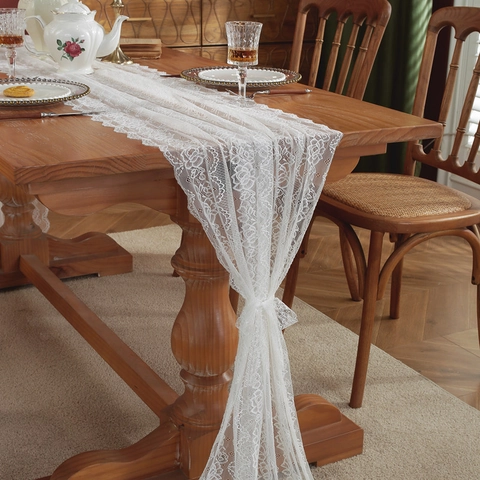 French Romantic White Lace Table Runner Rose Floral Hollow Out Scalloped Edge Table Cloth For Wedding Party Home Decor