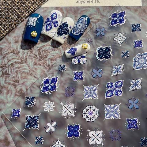 5D Geprägte Nagelkunst Aufkleber Retro Boho Blau Weiß Mandala Blumen 3D Selbstklebend Maniküre Decals Damen DIY Deko