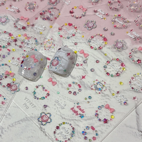 5D Geprägte Nagelaufkleber Laser Holografisches Herz Schleife Design Strass Maniküre Decals Für Damen Süße Y2K DIY Dekoration