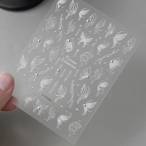 Pegatinas de Uñas de Mariposa con Relieve 5D Elegantes Calcomanías de Mariposa Blancas y Negras con Perlas Artificiales y Strass para Decoración de Manicura DIY