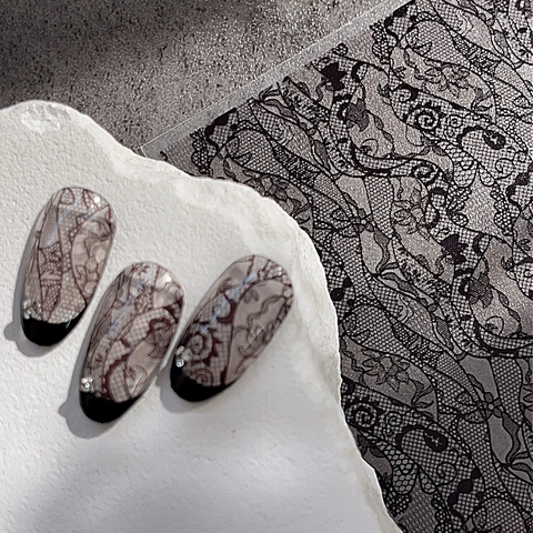 Vintage Embossed Lace Floral Nail Art Stickers Retro White Black Nail Decals For Women Elegant DIY Manicure Decoration